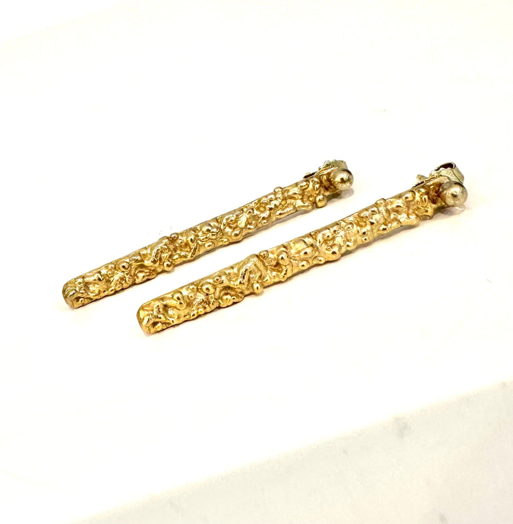 Boucles d'oreilles pendantes de la collection "caviar" Isabelle Salvador