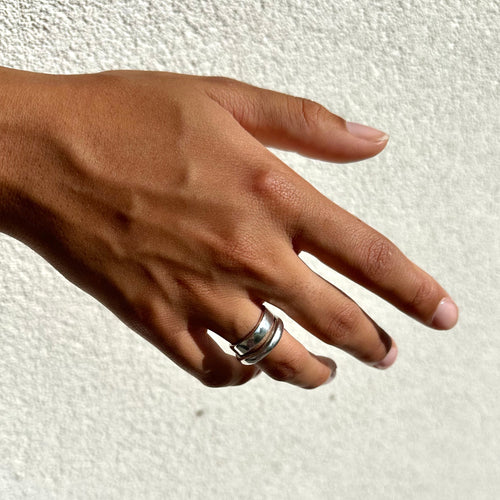 Bague originale, réalisée en argent massif - Isabelle Salvador Jewelry - Bijoux contemporains