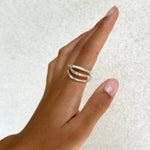 Bague bobine 3 rangs entrelacés à la finition brute. Isabelle Salvador bijoux à forte personnalité.