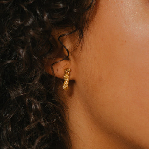 Boucles d'oreilles originales en plaqué or de la collection "caviar" Isabelle Salvador